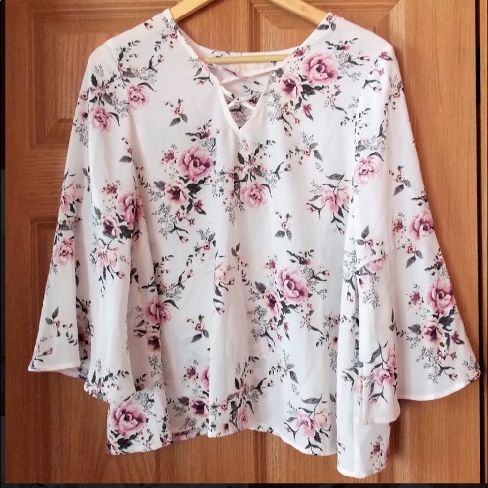 Altar’d State Blouse, white/pink floral pattern